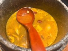 土鸡菌汤锅-芸山季·云南山珍菌火锅(人民广场来福士店)