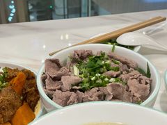 -犇逸·乐山跷脚牛肉·四川现炒(览海店)