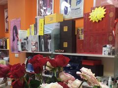 -桔色成人(银都路店)