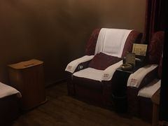 -莱仪堂艾灸经络养生馆(九亭一店)