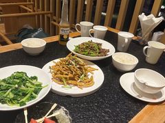 -鱼鲜饭香·招牌汽锅剁椒鱼头王