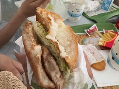 -麦当劳(上海虹桥站30B检票口楼上)