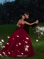 -至臻微拉婚纱摄影