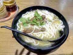 -鑫花溪牛肉米粉(文星广场店)