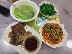 -洪霞餐馆