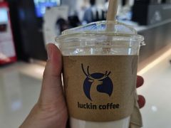 -瑞幸咖啡(临海市银泰城店)