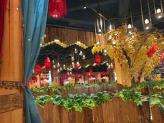 -老滇山寨•云南特色菜•地方菜•民族风情歌舞表演(金碧店)