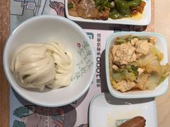 -老乡鸡(上海白玉兰广场店)