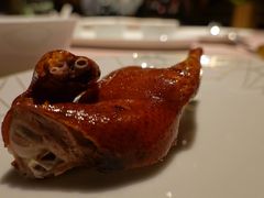 脆皮乳鸽-新荣记(南京西路店)