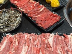 -果松木炭酸菜铜火锅·外婆参鸡汤