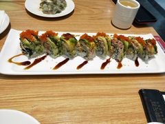 招牌牛油果绿龙卷-牛油果大师寿司(瑞景店)