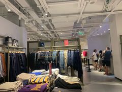 -URBAN REVIVO(北京斯普瑞斯奥特莱斯店)