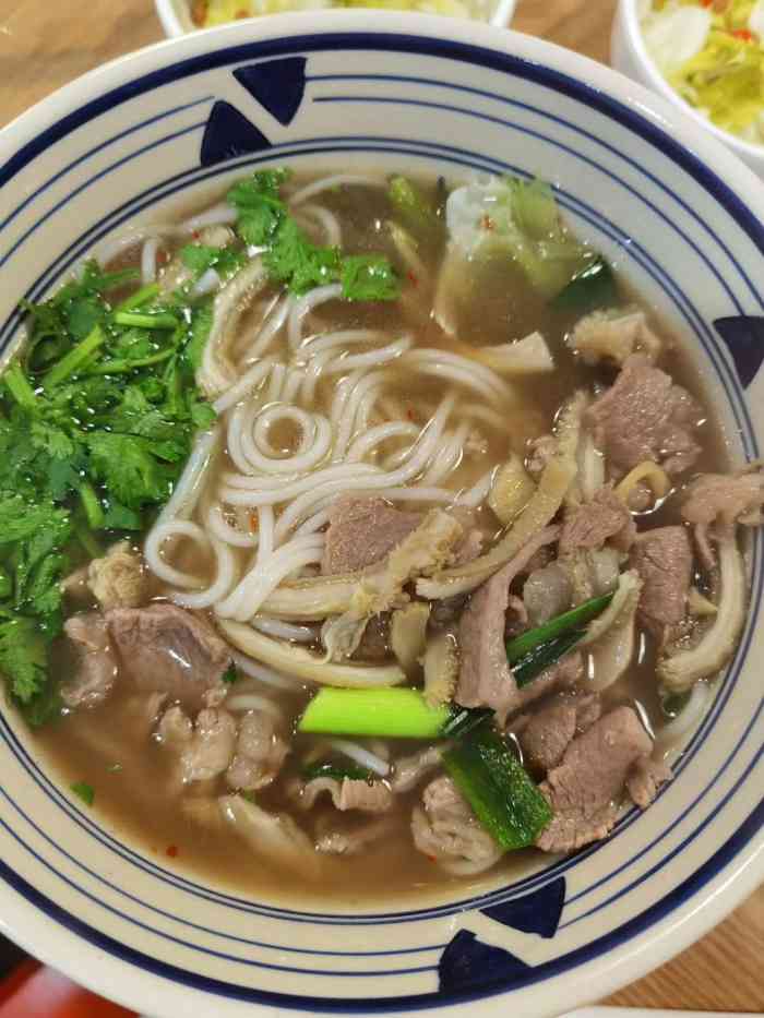 黄太牛牛杂(恒隆店)-"加班的晚上,在路上随便找点吃的,就来这家.