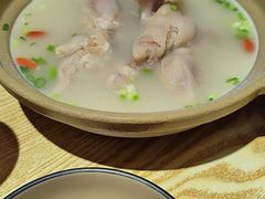 -叁煨蹄花·下饭盐帮菜(人民广场店)