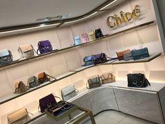 -文艺复兴百货(米兰大教堂广场店)