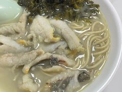-明呈黄鱼面馆(斜土路店)