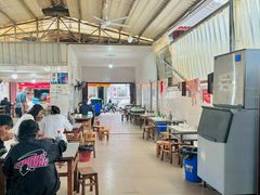 大堂-正宗杨记普洱酸醋米线(总店)