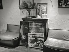 -麦田书店(国防路店)