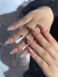 -瞧·享轻奢美甲美睫