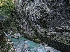 -蝶舞清江·恩施地心谷景区