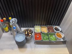 -钳小柒·小龙虾蓝龙王烧烤夜宵(长寿路店)