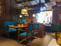 -领鲜活海鲜榴莲自助火锅(东门店)