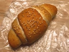 -沁屋面包店(人民东路店)