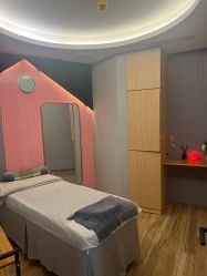 -PE SALON 