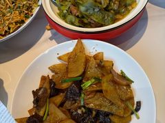-一口猪年味东北菜(荔枝沟店)
