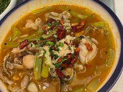 -侬佳蒸菜馆(听潮店)