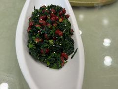 果仁菠菜-东四民芳餐厅(世茂工三店)