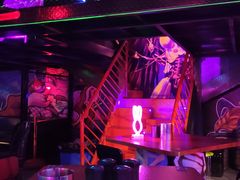 -UP嘻哈酒吧(粉巢店)