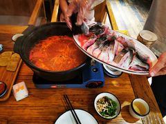 酸汤鱼火锅-猫爷的腔调·黔小馆(交大医学住宅区店)