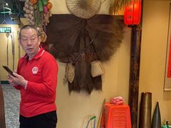 -晨皓祥人民公社铁锅炖菜(西华苑店)
