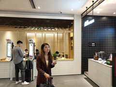 -肯德基(虹桥机场T2北指廊精选外卖点店)