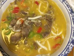 酸汤肥牛-桦立酒家(宜山路店)