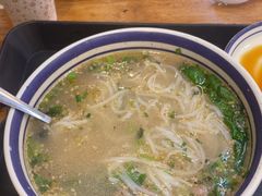 -云阿蛮云南生烫牛肉米线(奉贤路店)