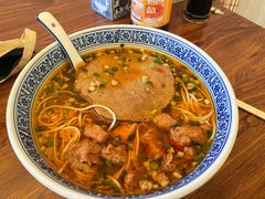 辣肉面-沪西老弄堂面馆(定西路店)