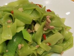 -头上红煨盐鸡·非遗院子餐厅