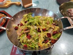 干锅手撕包菜-雍沪里·沪湘融合菜( 康桥店)