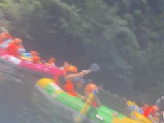 -安吉龙王山峡谷漂流