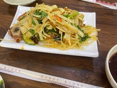 -大肚水饺锅贴·家常融合菜(新港店)