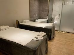 -香港倾城国际·美容美体中心