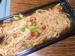 -八月美食小馆(银泰城总店)