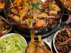 -鸿顺老铁锅美蛙鱼府(解放碑店)