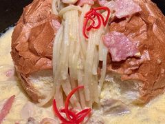 面包奶油鸡意面-INSA Korean Bistro饮鲨韩食酒馆