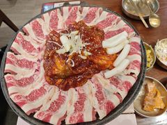 牛魔王大战八爪鱼-双门洞·森系料理(体育西店)