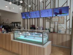 -顶东面包花园·生日蛋糕(世博店)