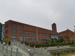 -上海德威外籍人员子女学校(浦西校区)