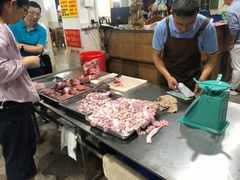 -标记美食新鲜猪杂(兴南大道店)